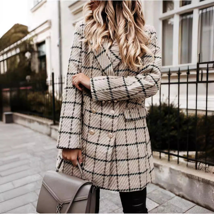 Madeleine Plaid Coat | Classic Elegance with Modern Ease